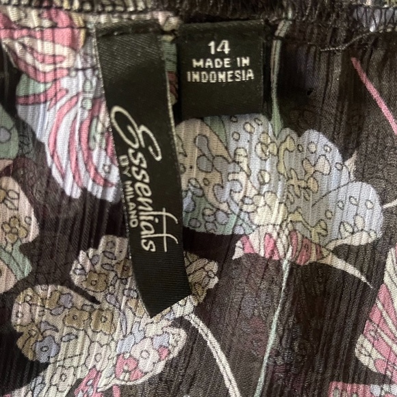 Boho chic dress. - Picture 6 of 6